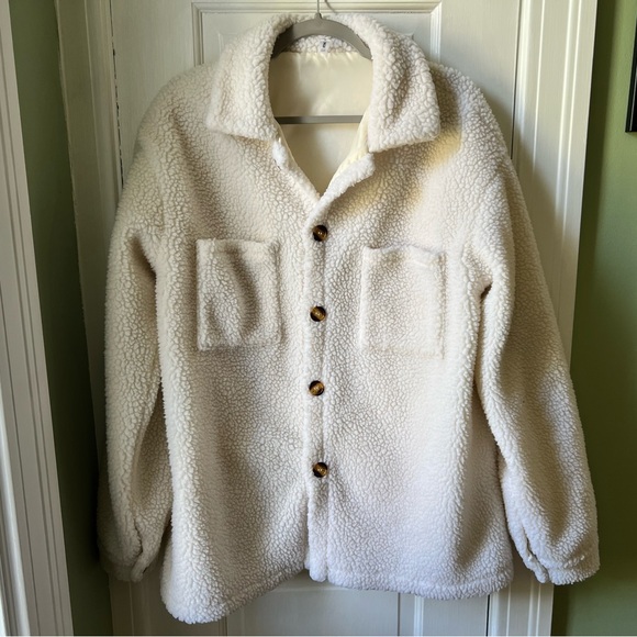 Jackets & Blazers - Cozy White Oversized Sherpa Jacket